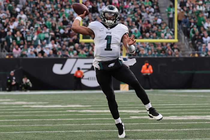 Dolphins vs. Eagles Prediction with FanDuel